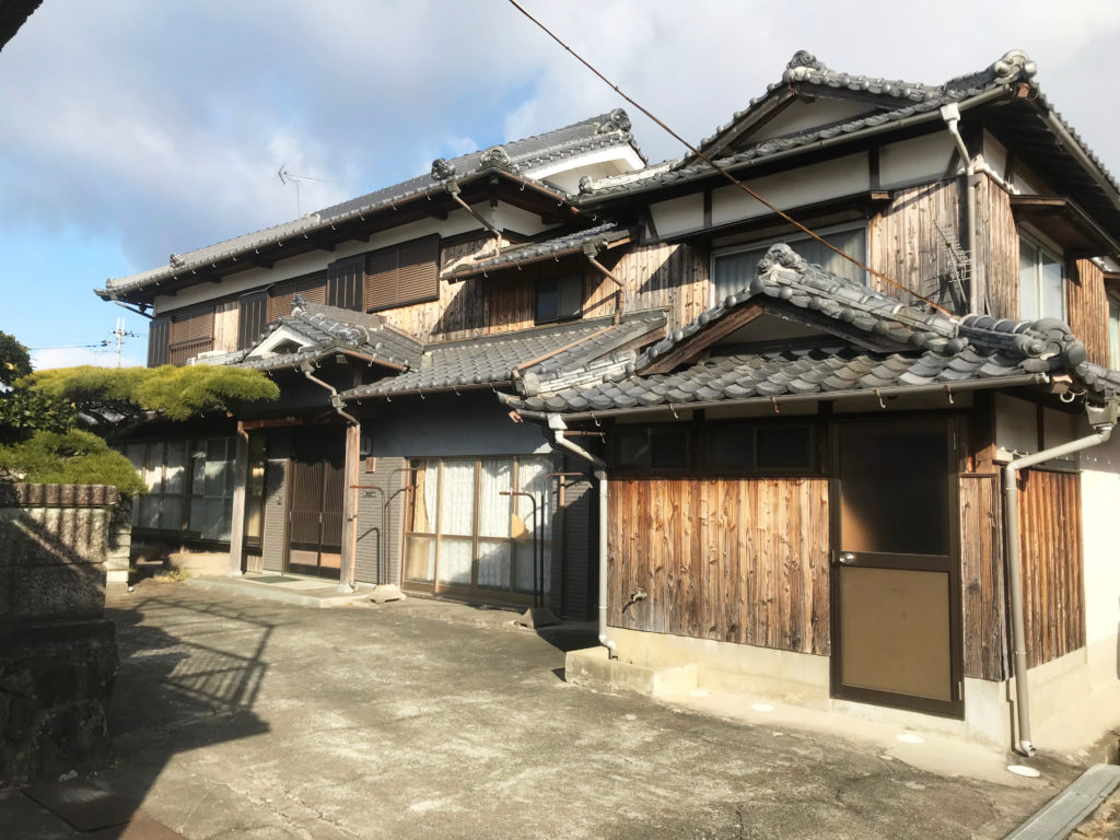空き家になった日本家屋。